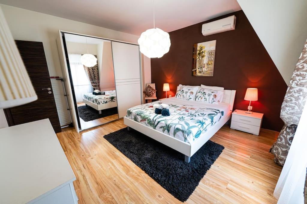При Галя / Прекрасен Апартамент В Тих Квартал Varna Extérieur photo